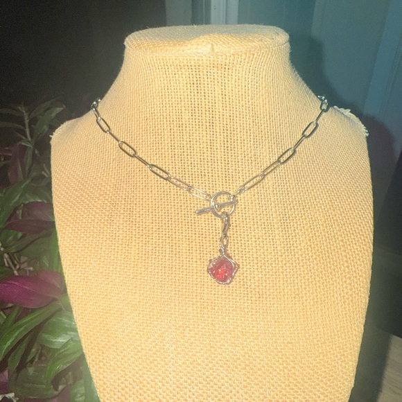 Elegant Gold and Pink Pendant charm Necklace - Picture 3 of 4